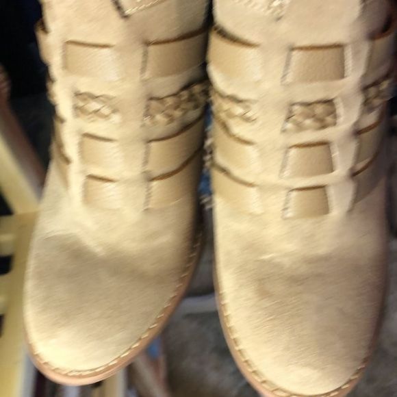 133. SoHo NYC Cobbler leather buckled ankle boots (8.5) - Picture 16 of 17